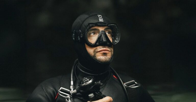 Fourth Element Neoprene Hood