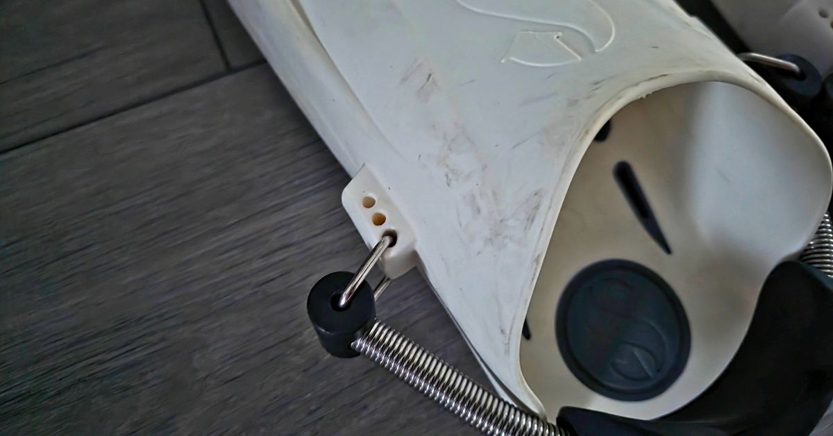 Close up of a SCUBAPRO Seawing Supernova attachment point showing the three possible anchor points. For an article titled SCUBAPRO Seawing Supernova Review